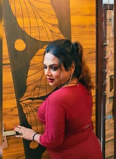 Anushka - Acompañantes transexual in Varanasi Photo 7 of 13