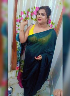 Anushka - Acompañantes transexual in Varanasi Photo 10 of 13