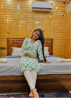 Anushka Kochi Kerala Real Meet Service - escort in Kochi Photo 1 of 2