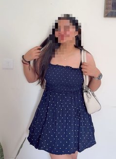 Anushka Patel Cam & Meet ~ Active 100% - puta in Hyderabad Photo 5 of 14