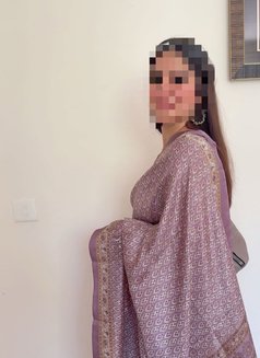 Anushka Patel Cam & Meet ~ Active 100% - puta in Hyderabad Photo 13 of 14