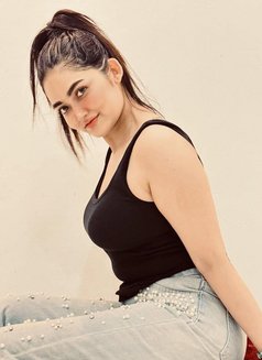 Anushka Rao - escort in Navi Mumbai Photo 1 of 3