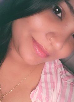 Anushka Sharma escort agency - Agencia de putas in Gurgaon Photo 3 of 3