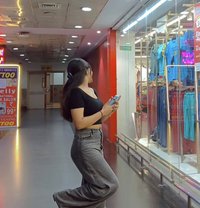 Kareena khan - escort in New Delhi Photo 1 of 1