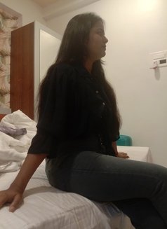 Anushka Sharma - escort in Pune Photo 1 of 4