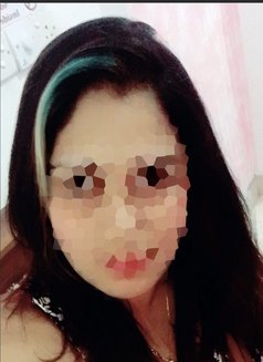 Anushka - escort in Colombo Photo 1 of 2