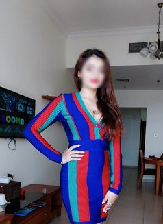 Anushka Vip Model & Actress - puta in Dubai Photo 3 of 5