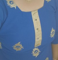 Seema - puta in Kochi Photo 2 of 2