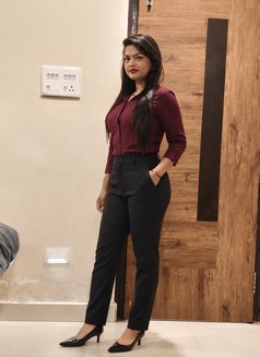 Anuska cam show & sex chat - escort in Hyderabad Photo 2 of 4