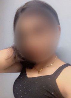 Anvi - escort in Bangalore Photo 1 of 6