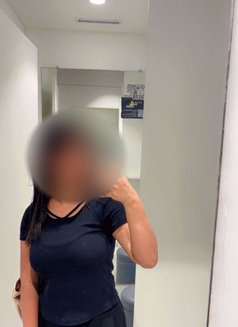 Anvi - escort in Bangalore Photo 4 of 6