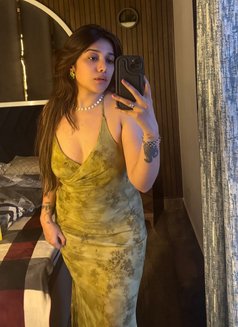Anvi in Mumbai - escort in Mumbai Photo 1 of 3