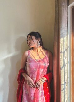 Anvi - escort in Chandigarh Photo 2 of 3