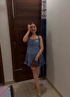 Anvi - escort in New Delhi Photo 1 of 4