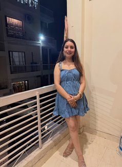 Anvi - escort in New Delhi Photo 2 of 4