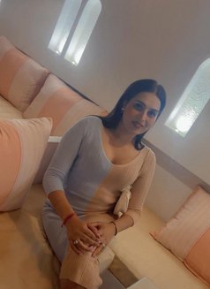 Anvi Shah - Acompañantes transexual in New Delhi Photo 12 of 13