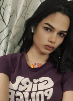 Anvika - Transsexual escort in Hyderabad Photo 8 of 9