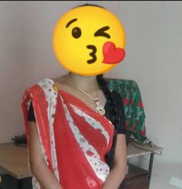 Anvika singh - puta in Pune