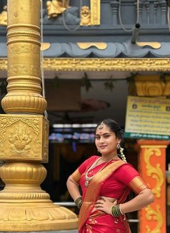 Anwitha Reedy Telugu Call Girl - puta in Hyderabad Photo 4 of 5