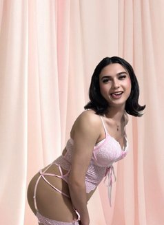 Anya - Transsexual escort in İstanbul Photo 3 of 5