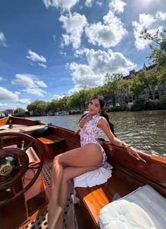 Anya Eva - Transsexual escort in Paris Photo 15 of 30