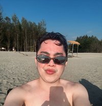 Anya - Male escort in Quezon