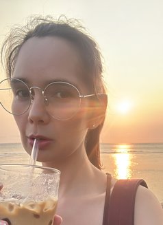 Anya Gray - escort in Tokyo Photo 4 of 6