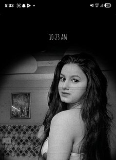 Anya - escort in New Delhi Photo 3 of 6