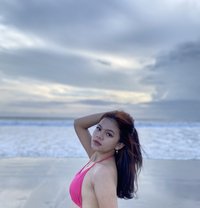 Anya - puta in Bali