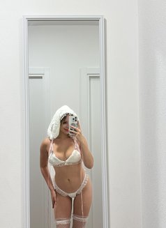 Anya - escort in Phuket Photo 3 of 6