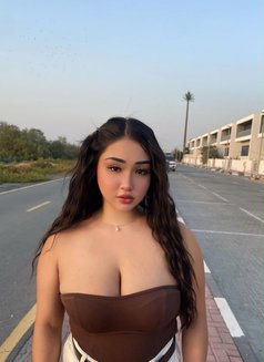 Anya - escort in Dubai Photo 4 of 5