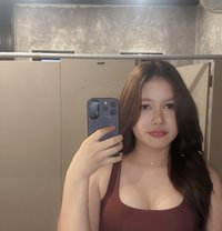 Anya - masseuse in Phuket Photo 1 of 3