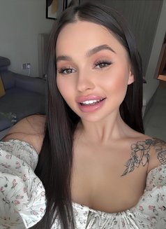 Anya - escort in Dubai Photo 7 of 7