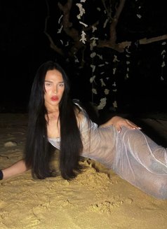 Anya Zamalochikova - Transsexual escort in Hong Kong Photo 10 of 13