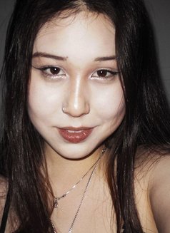 Anze - escort in Bangkok Photo 1 of 5
