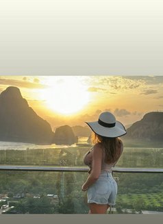 Anzhela - puta in Phuket Photo 17 of 17