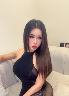 Aommy - Transsexual escort in Riyadh Photo 4 of 11