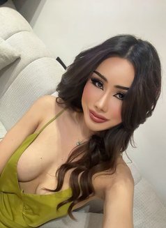 Aommy - Transsexual escort in Tokyo Photo 4 of 5