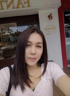 Aoms From Bangkok - masseuse in Krabi Photo 10 of 10