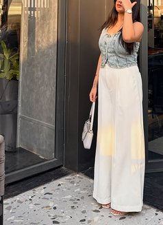 Aparna - escort in Ahmedabad Photo 2 of 8