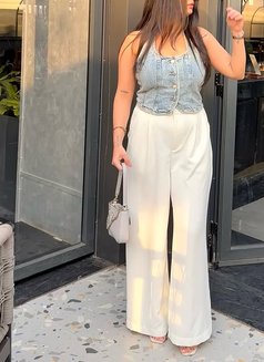 Aparna - escort in Ahmedabad Photo 7 of 8