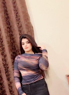 Aparna Indian Model - escort in Dubai Photo 1 of 3