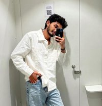 Aphaa - Acompañantes masculino in Mumbai
