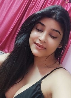 Aphrodite for NUDE CAM SHOW,SEXTING 🥵🥵 - puta in New Delhi Photo 23 of 27