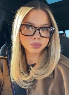 Aphrodite Merve - escort in İstanbul Photo 2 of 11