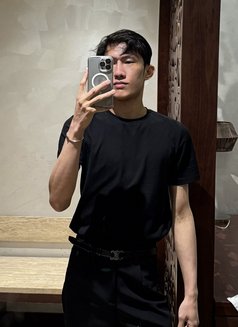 APO - Male escort in Jeddah Photo 5 of 8