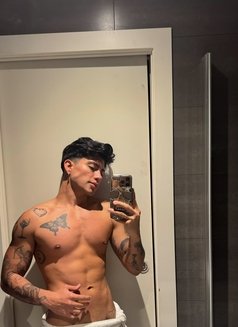 Apolo - Masajista in Dubai Photo 9 of 9