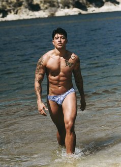 Apolo - Masajista in Dubai Photo 2 of 9