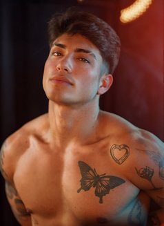 Apolo - Masajista in Dubai Photo 4 of 9