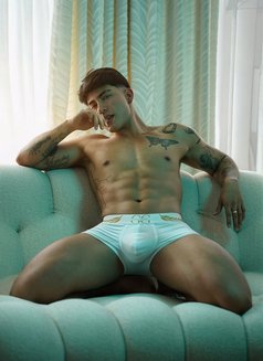 Apolo - Masajista in Dubai Photo 6 of 9